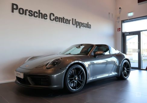 Porsche 911, 2024