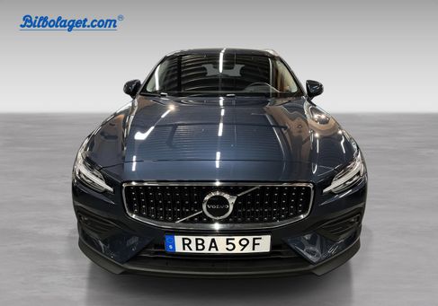 Volvo V60 Cross Country, 2024