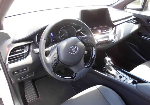 Toyota C-HR, 2023 2