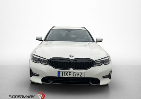 BMW 330, 2021