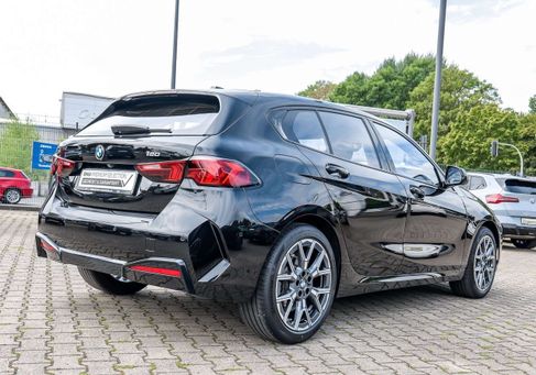 BMW 120, 2025