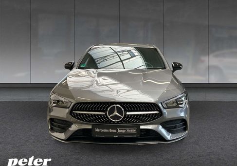Mercedes-Benz CLA 200, 2022
