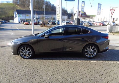 Mazda 3, 2025