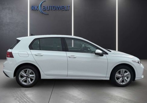 Volkswagen Golf, 2025