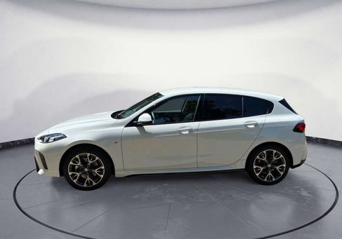BMW 120, 2025