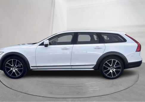 Volvo V90 Cross Country, 2020