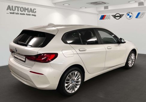 BMW 118, 2023