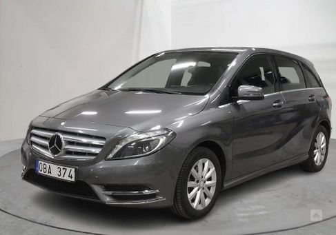 Mercedes-Benz B 180, 2013