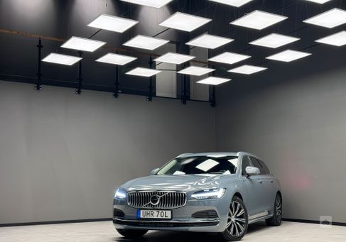 Volvo V90, 2021