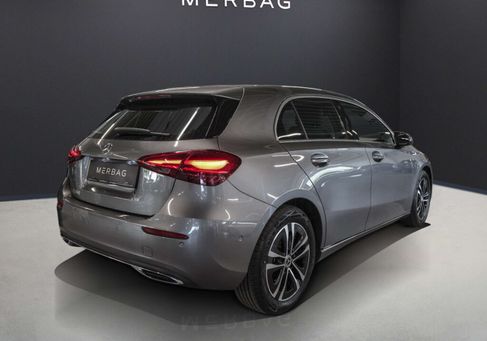 Mercedes-Benz A 180, 2025