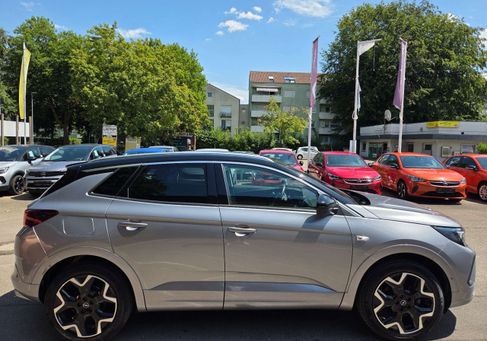 Opel Grandland X, 2022 3