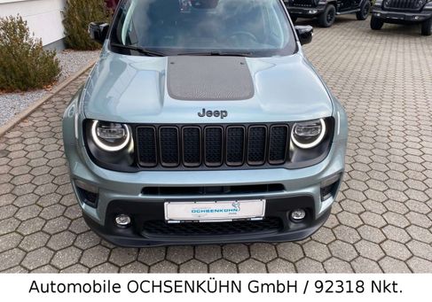Jeep Renegade, 2022 3