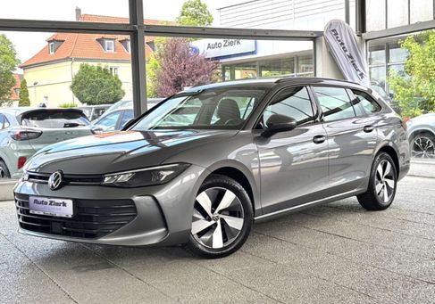 Volkswagen Passat, 2024