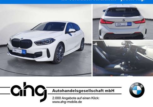 BMW 118, 2022