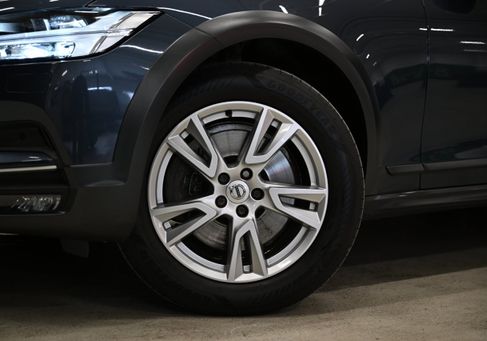 Volvo V90 Cross Country, 2019