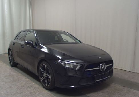 Mercedes-Benz A 220, 2022