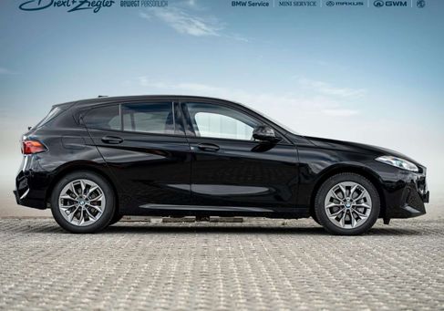 BMW 120, 2025