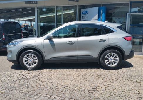 Ford Kuga, 2022