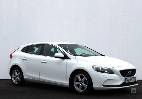 Volvo V40, 2015