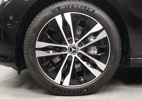 Mercedes-Benz C 300, 2024