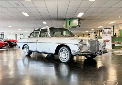 Mercedes-Benz 280, 1970