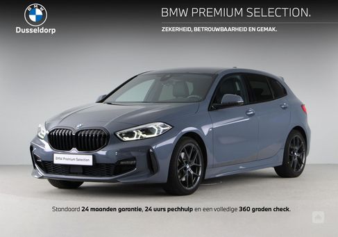 BMW 118, 2022