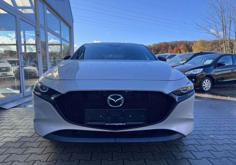 Mazda 3, 2025