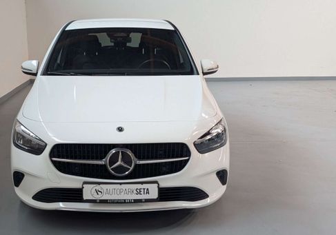 Mercedes-Benz B 220, 2023