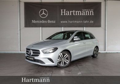 Mercedes-Benz B 200, 2022