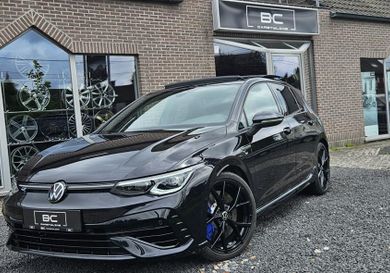 Volkswagen Golf, 2023