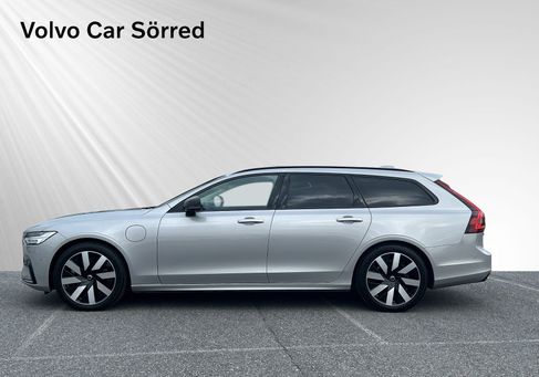 Volvo V90, 2026