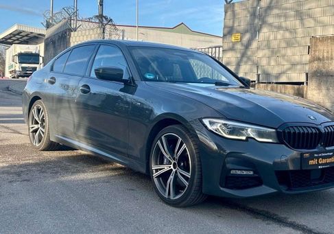 BMW 330, 2020