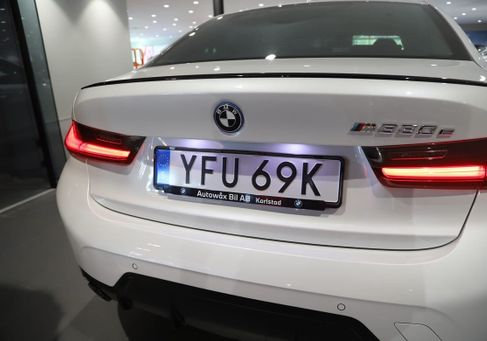 BMW 330, 2023 2