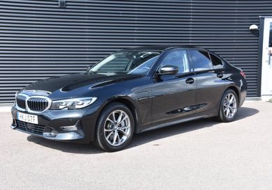 BMW 330, 2021