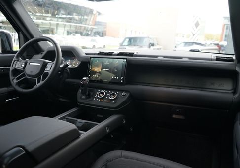 Land Rover Defender, 2025