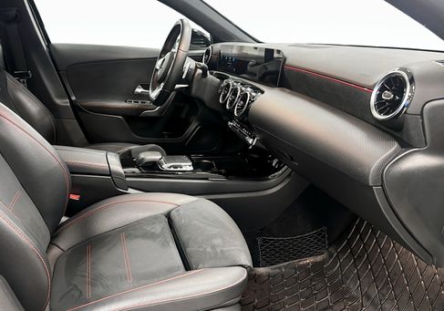 Mercedes-Benz A 180, 2020