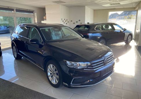 Volkswagen Passat Variant, 2022