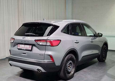 Ford Kuga, 2022