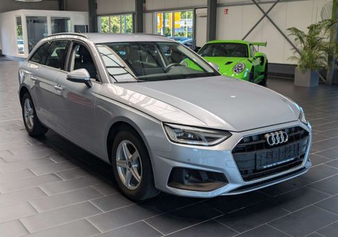 Audi A4, 2022