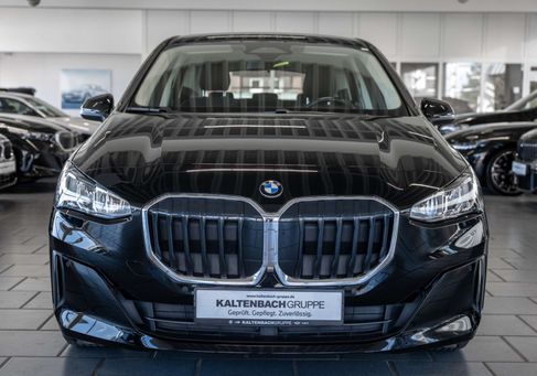BMW 218, 2022 3