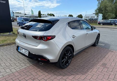 Mazda 3, 2025