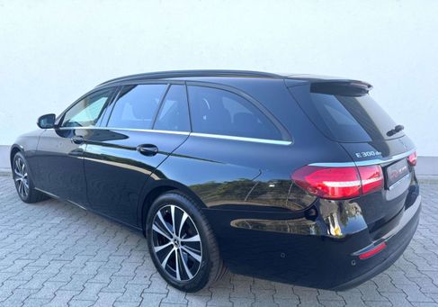 Mercedes-Benz E 300, 2020 3
