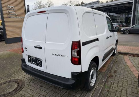 Toyota Proace, 2025