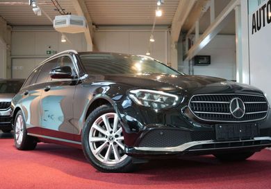 Mercedes-Benz E 220, 2022