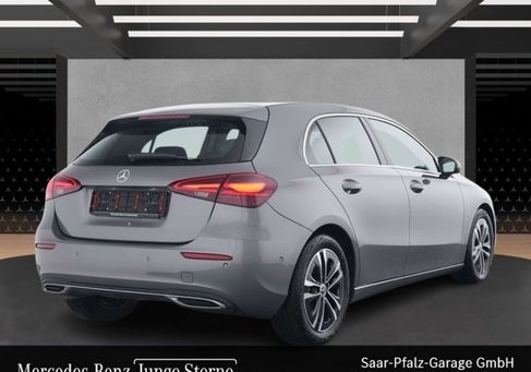 Mercedes-Benz A 180, 2025