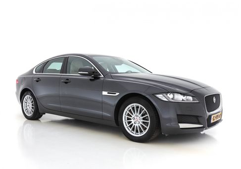 Jaguar XF, 2016