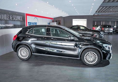 Mercedes-Benz GLA 180, 2019
