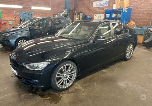 BMW 328, 2012