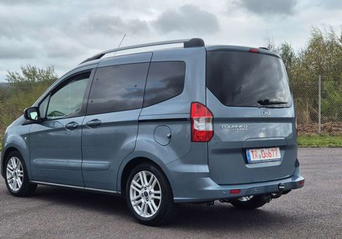 Ford Tourneo Courier, 2021