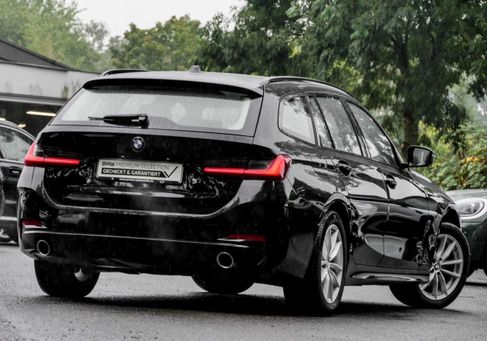 BMW 318, 2023